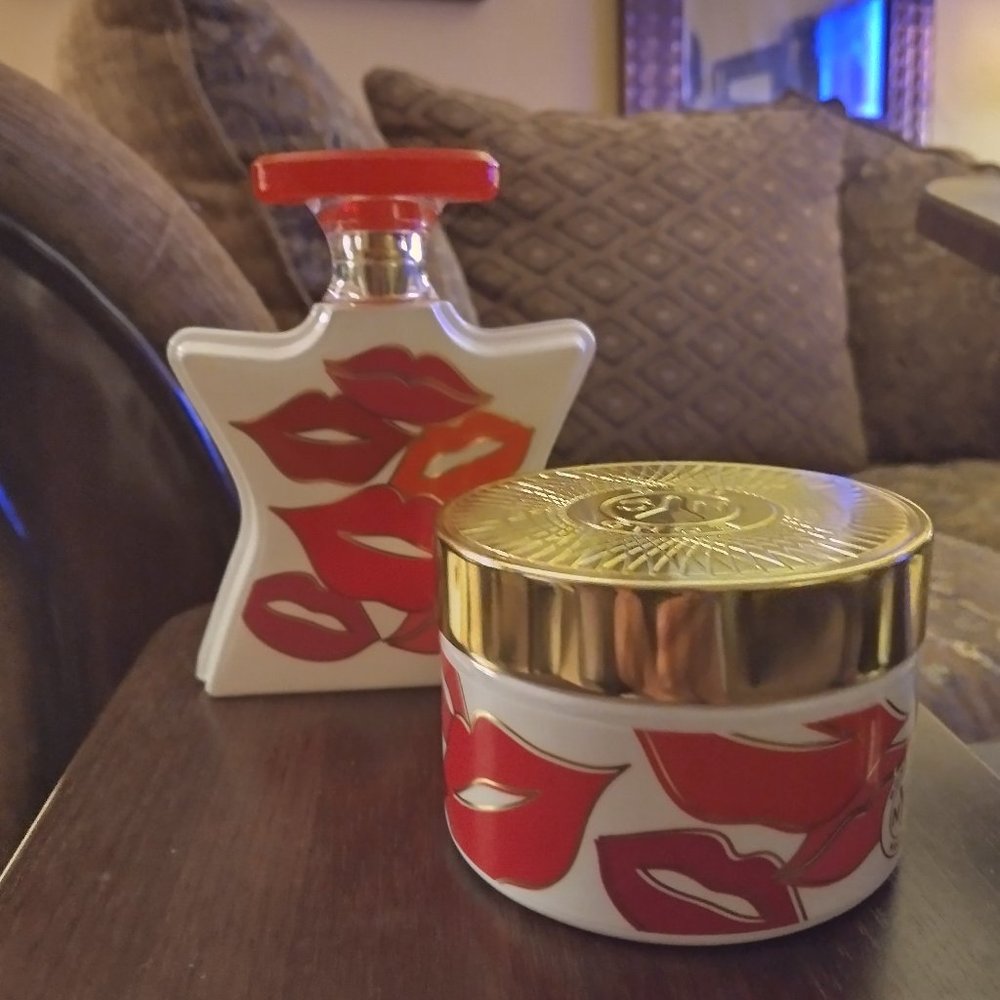 Bond no 9 Nolita (100 ml) perfume and 6.7 oz body silk